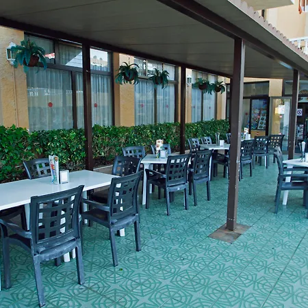 Servatur Caribe Aparthotel 3*