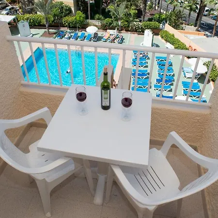 Servatur Caribe Aparthotel 3*
