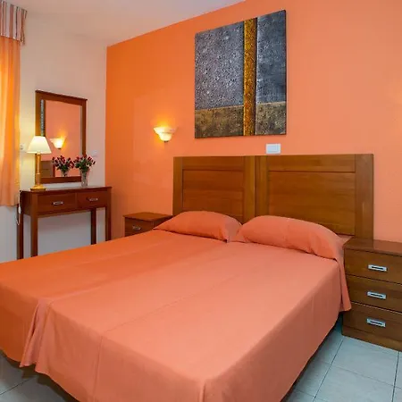 Servatur Caribe 3* Playa de las Americas (Tenerife)